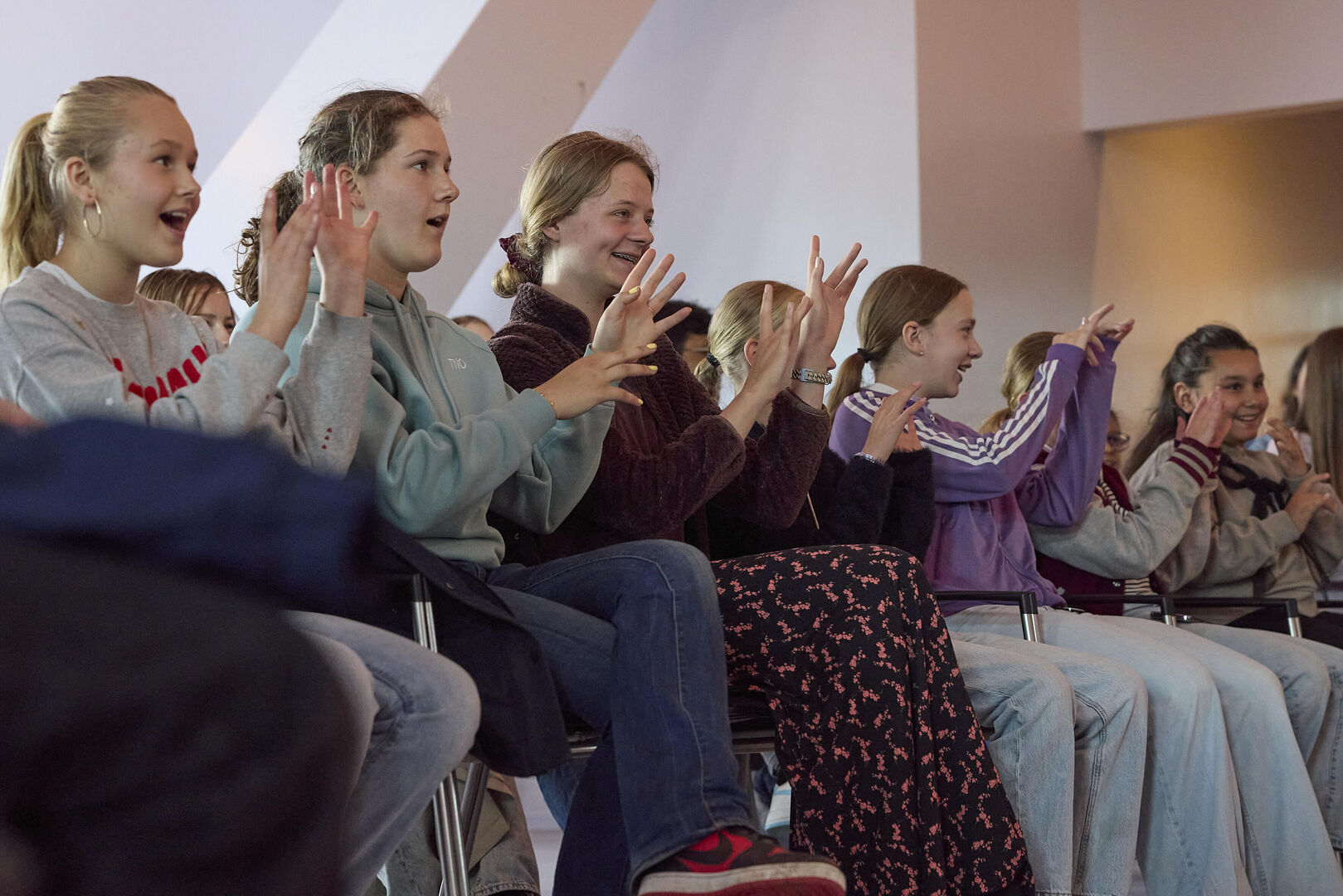 Carrouseldag - Hear Me Out