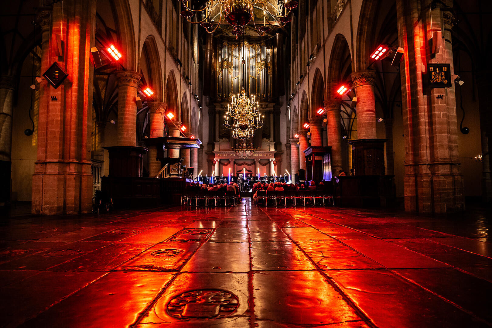Luister naar Cantique des Cantiques